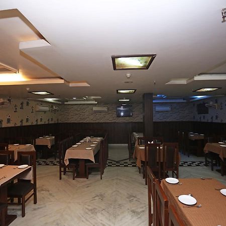 Star Hotel Agra  Exterior photo