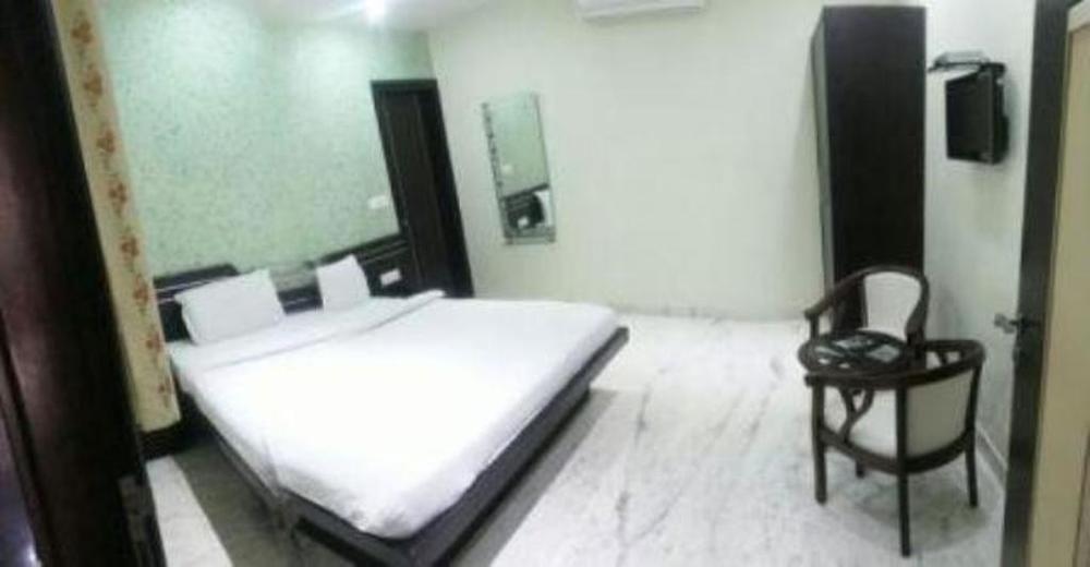 Star Hotel Agra  Exterior photo