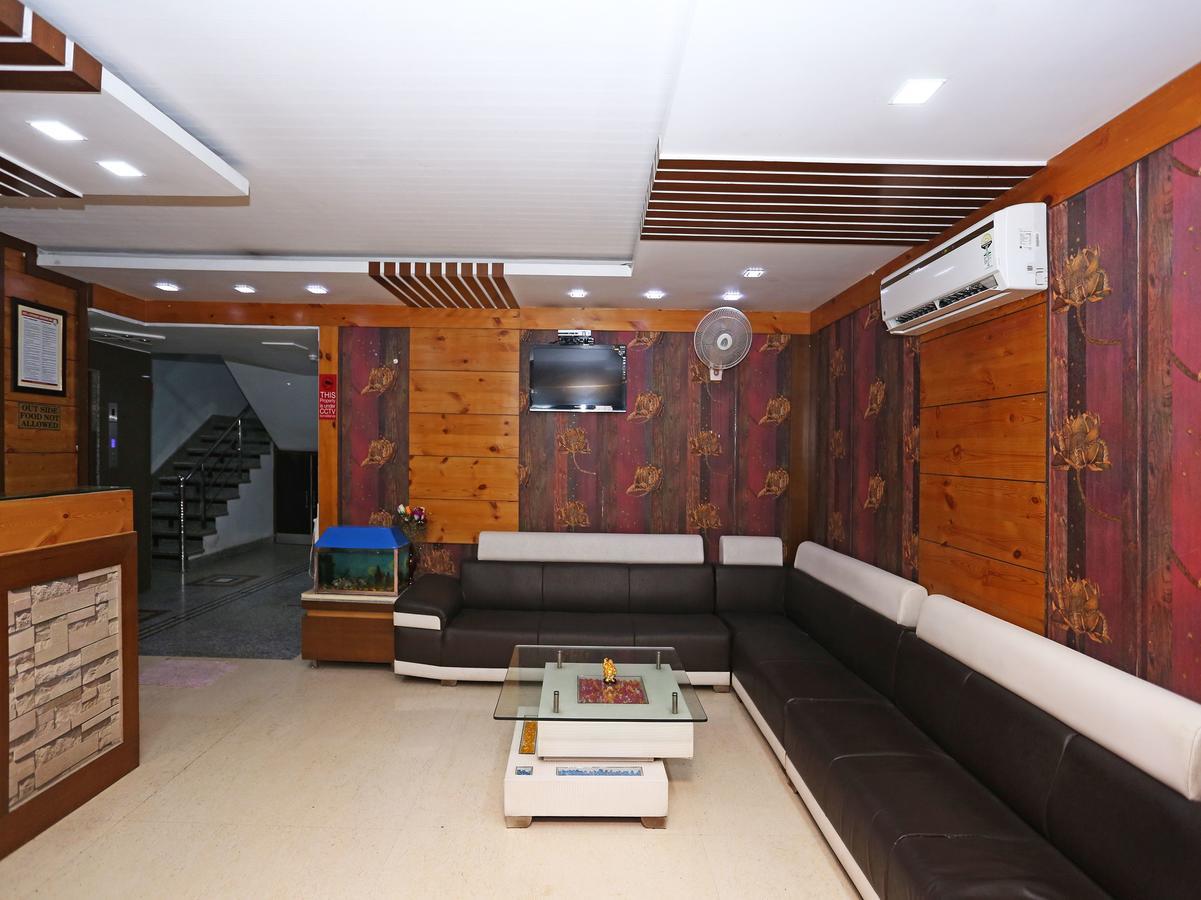 Star Hotel Agra  Exterior photo