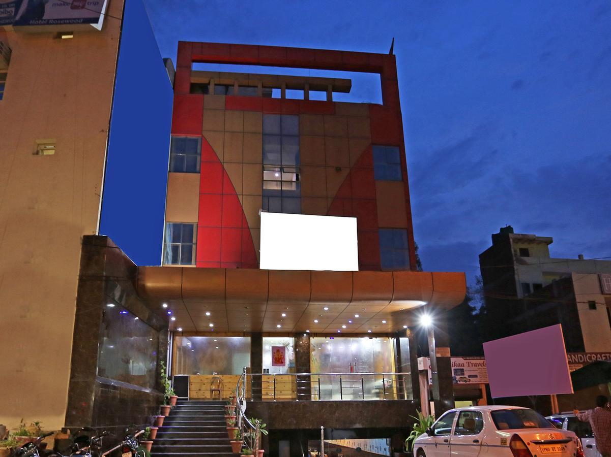 Star Hotel Agra  Exterior photo