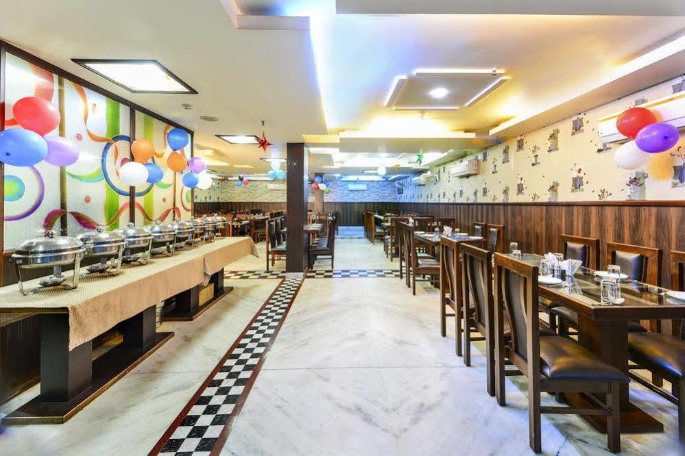 Star Hotel Agra  Exterior photo