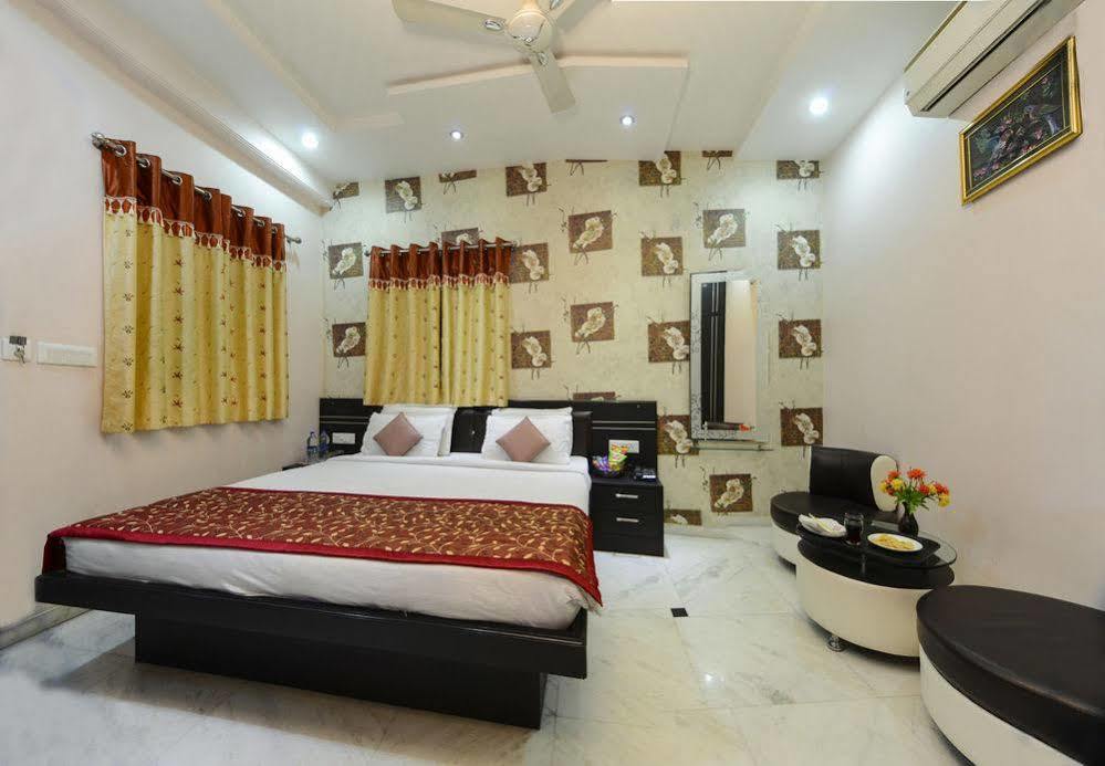 Star Hotel Agra  Exterior photo