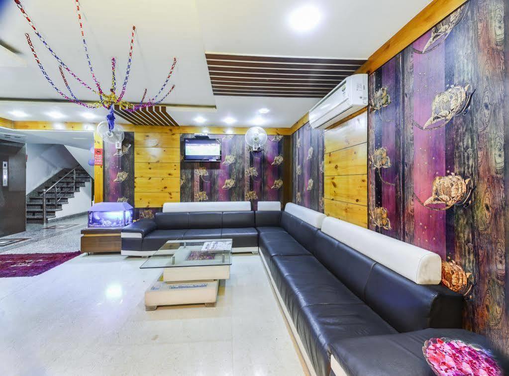 Star Hotel Agra  Exterior photo